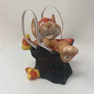 Mouse-L-Toe Halloween Cat Figurine in Trick or Treat Bag